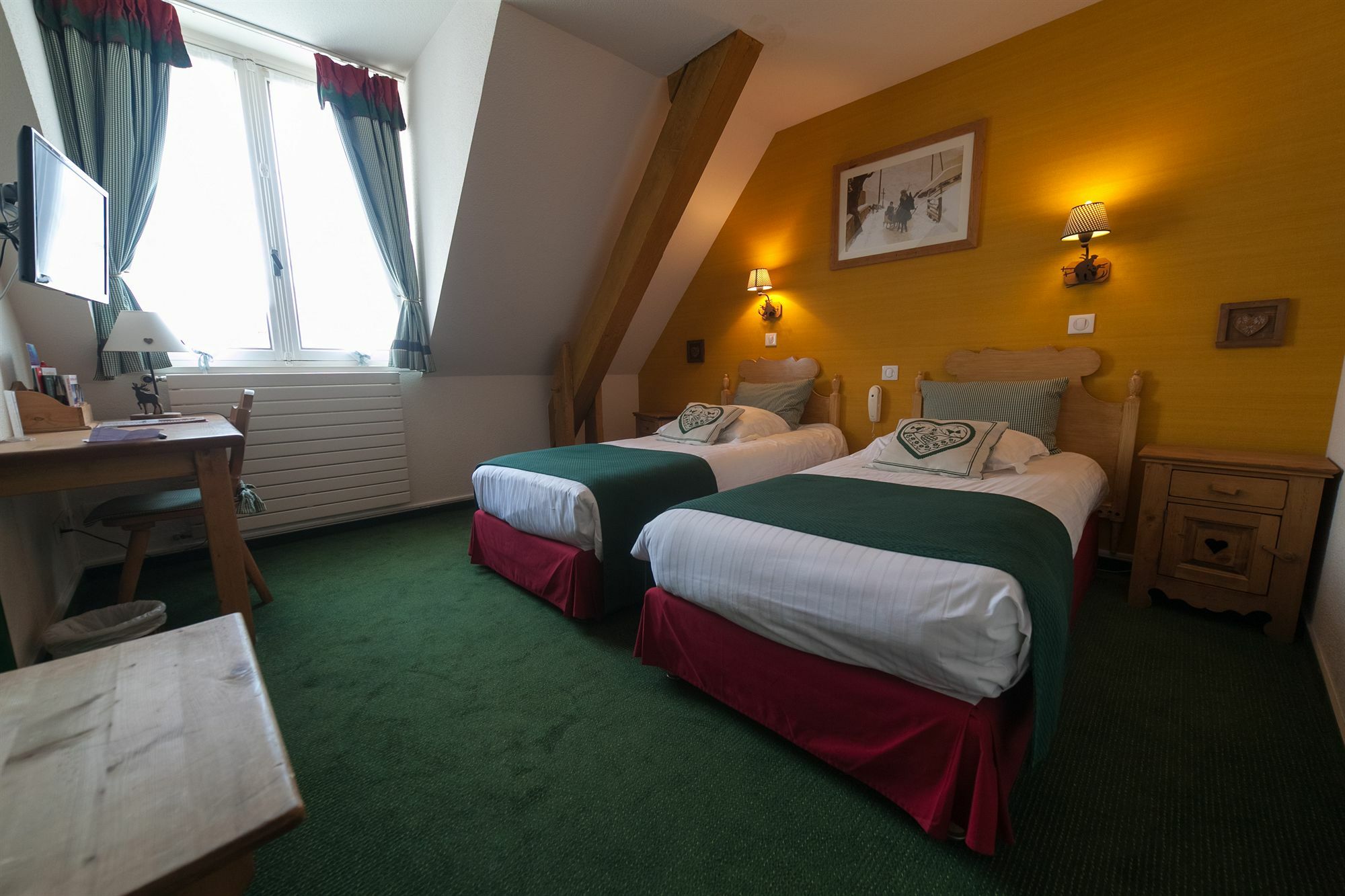 Hôtel des Princes, Chambéry Centre Exterior foto